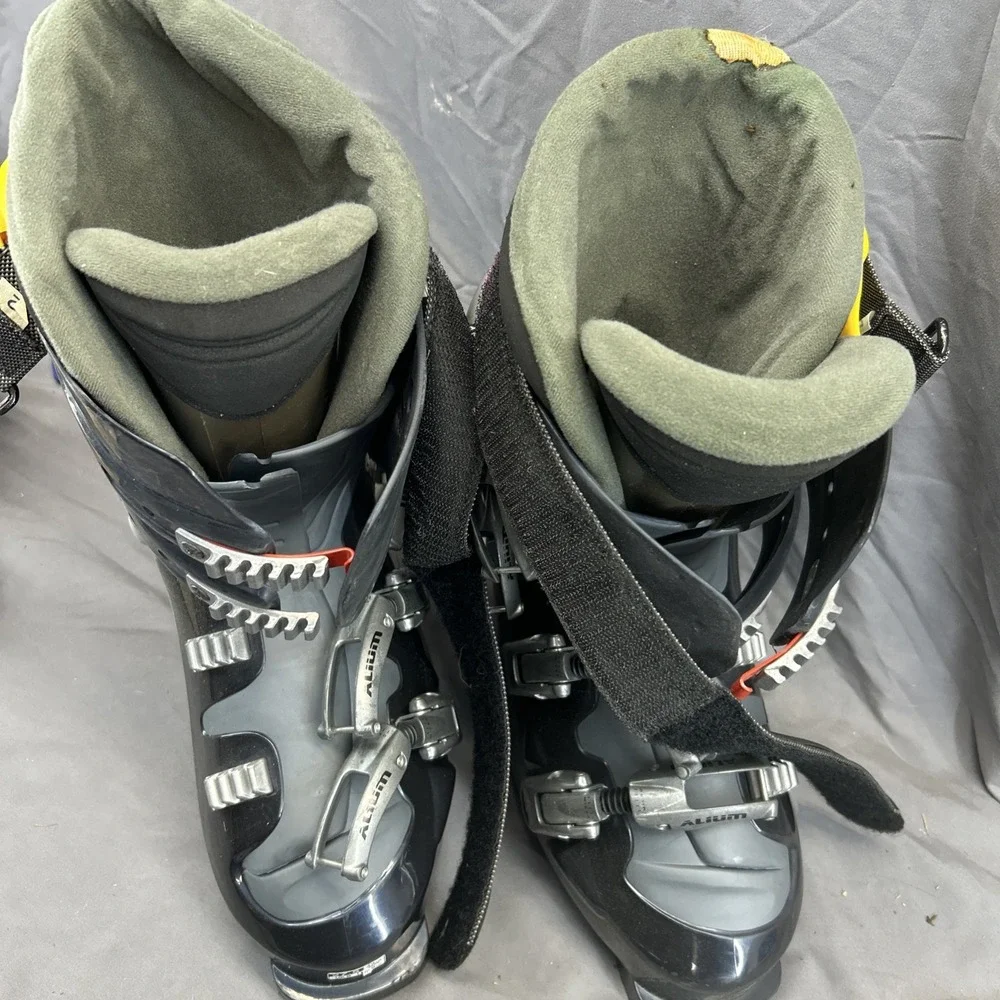 Snow Boots Solomon 9.5‎